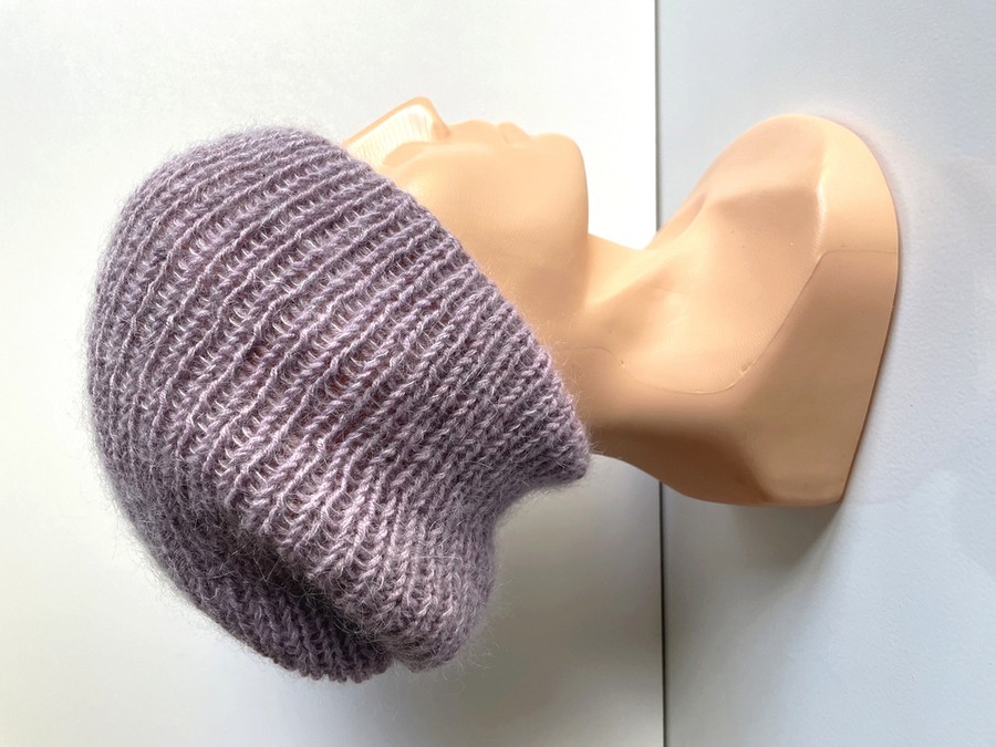 Handmade Czapka damska AUREA 100% Baby Merino plus moher i jedwab 39 Fioletowa Orchidea