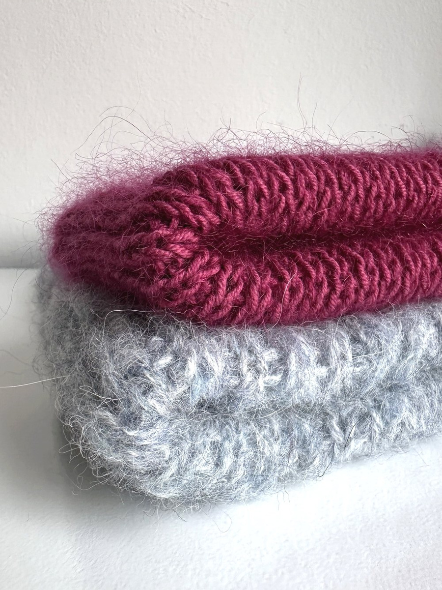 Ręcznie robiona czapka damska WATA CUKROWA Alpaka z Merynosem 02 Mgła